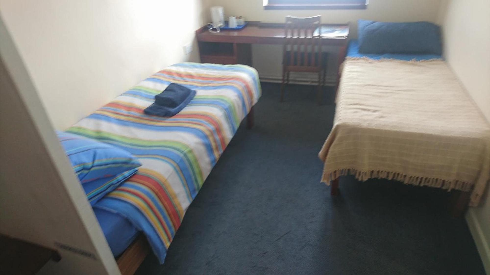 Fsc Dale Fort Hostel Room photo